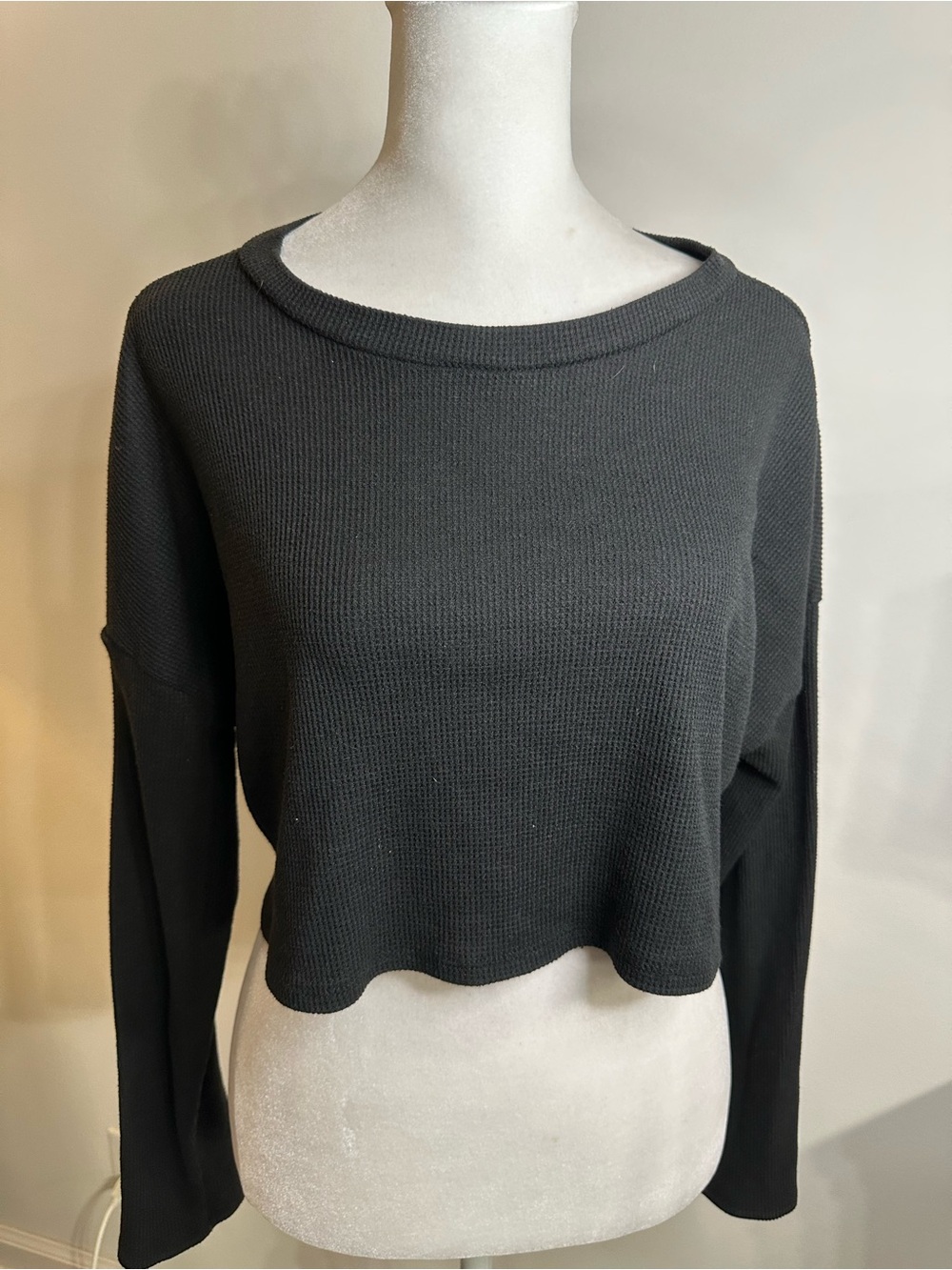 TeenBell Black Waffle-Knit Cropped Pullover - No Tags